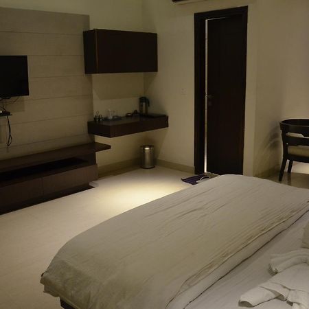 Hotel Aroma Inn Sirsa エクステリア 写真