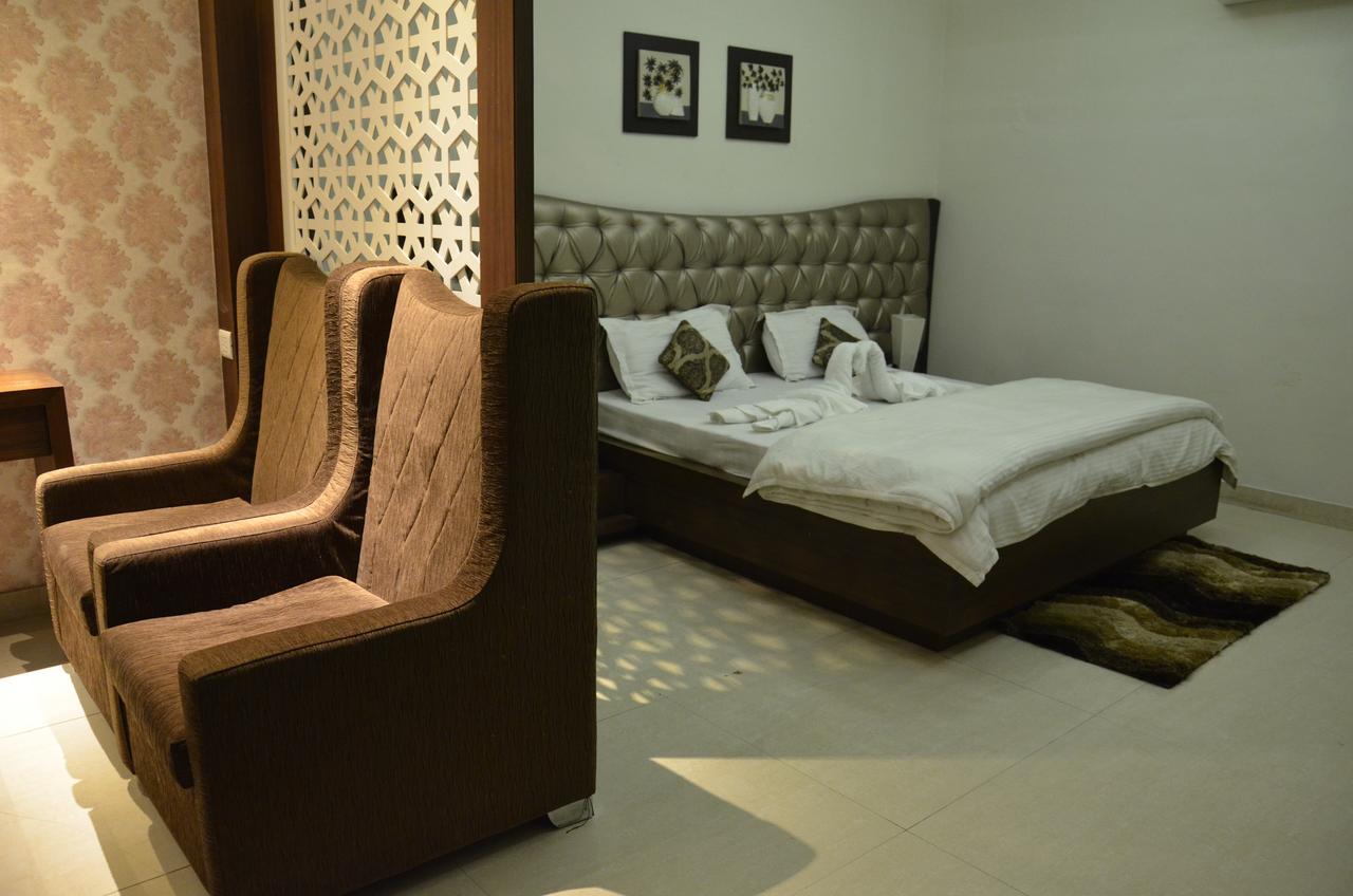 Hotel Aroma Inn Sirsa エクステリア 写真