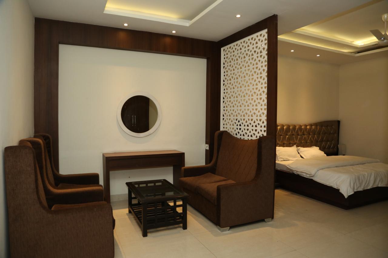 Hotel Aroma Inn Sirsa エクステリア 写真